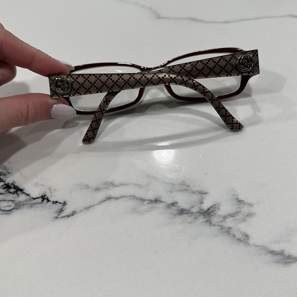 Gucci prescription eyeglasses - Picture 5 of 7